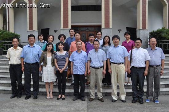 л����Ժ���Ӵ��������Э�����ڽ�ίԱ��һ��